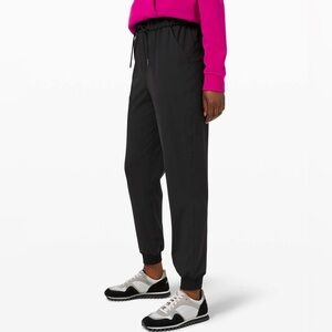 Lululemon Keep Moving Jogger - Black Size 4
